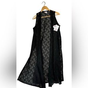 New with tags black lace Lularoe joy small